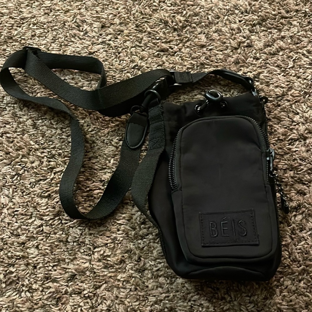 BEIS - The Water Bottle Sling in Black